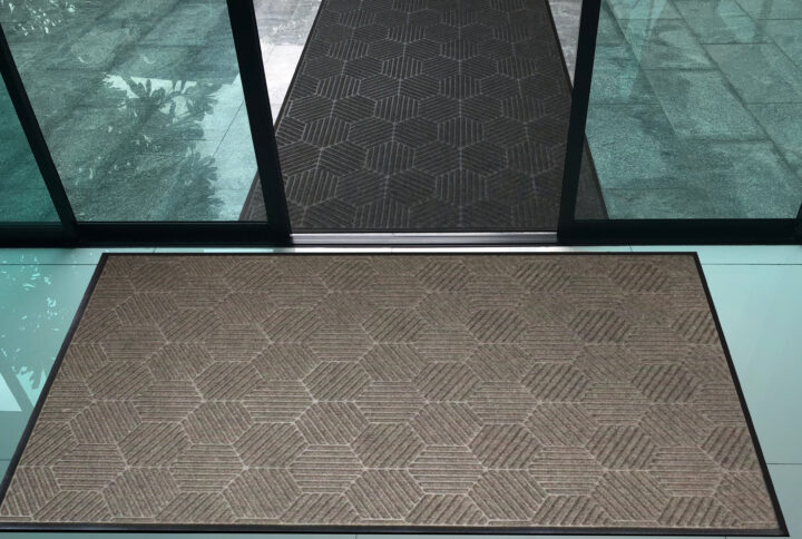 How Do I Choose a Quality Doormat?